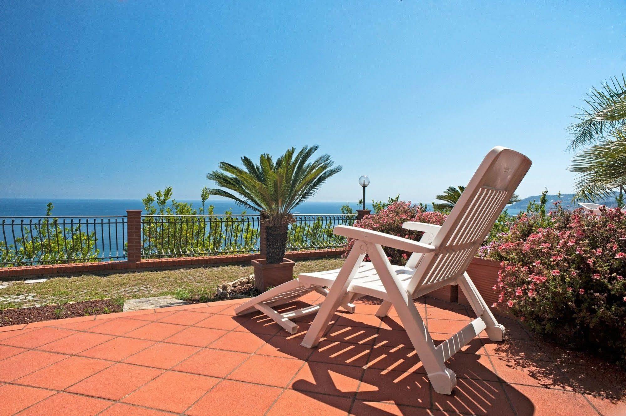 Le Terrazze Appartamenti Vacanze Sanremo Exterior photo