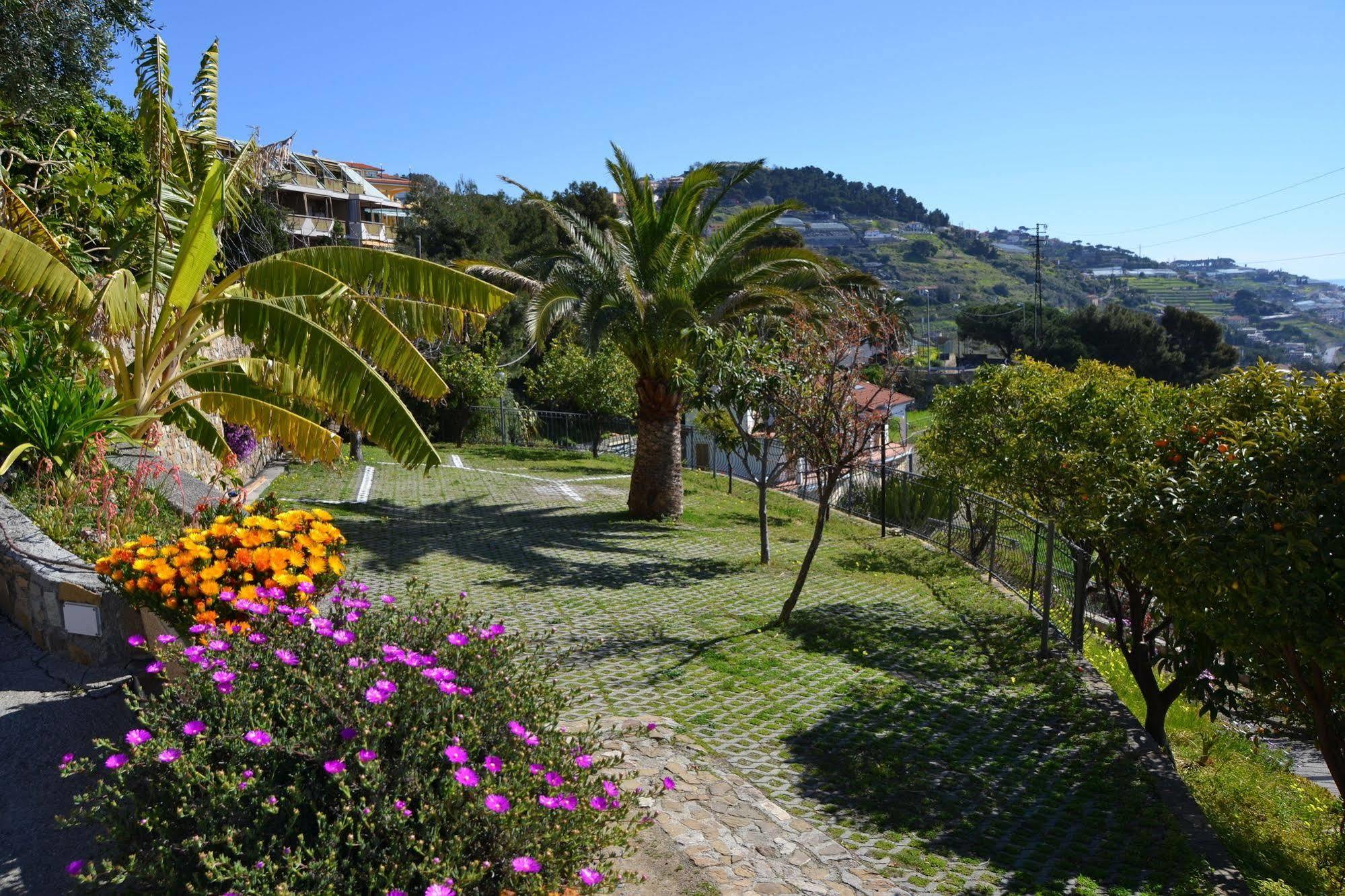 Le Terrazze Appartamenti Vacanze Sanremo Exterior photo
